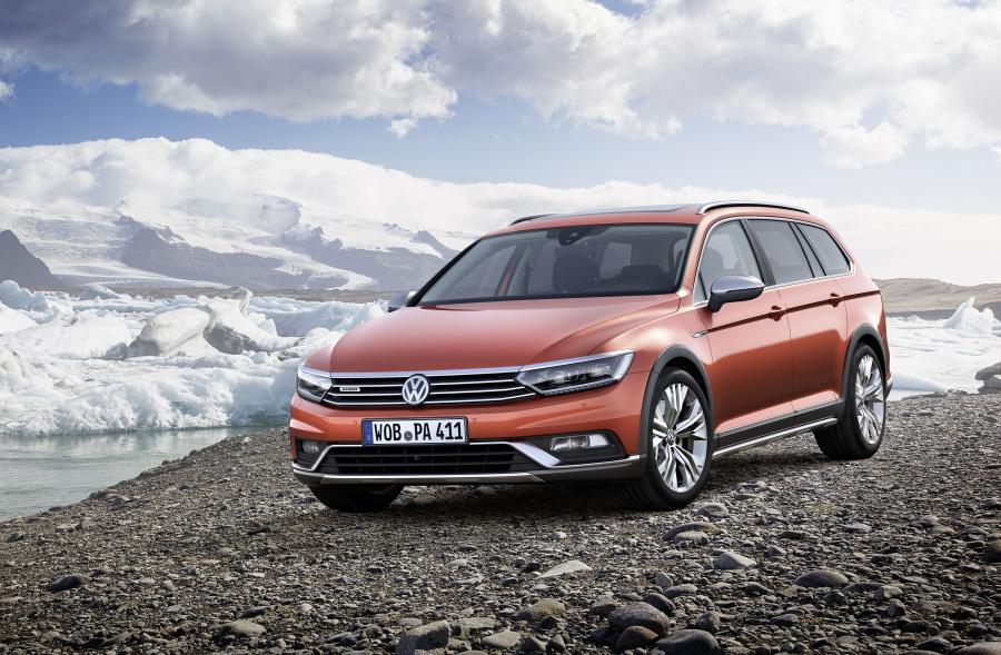  Volkswagen Passat Alltrack 2015 года  (фото 8 из 21)